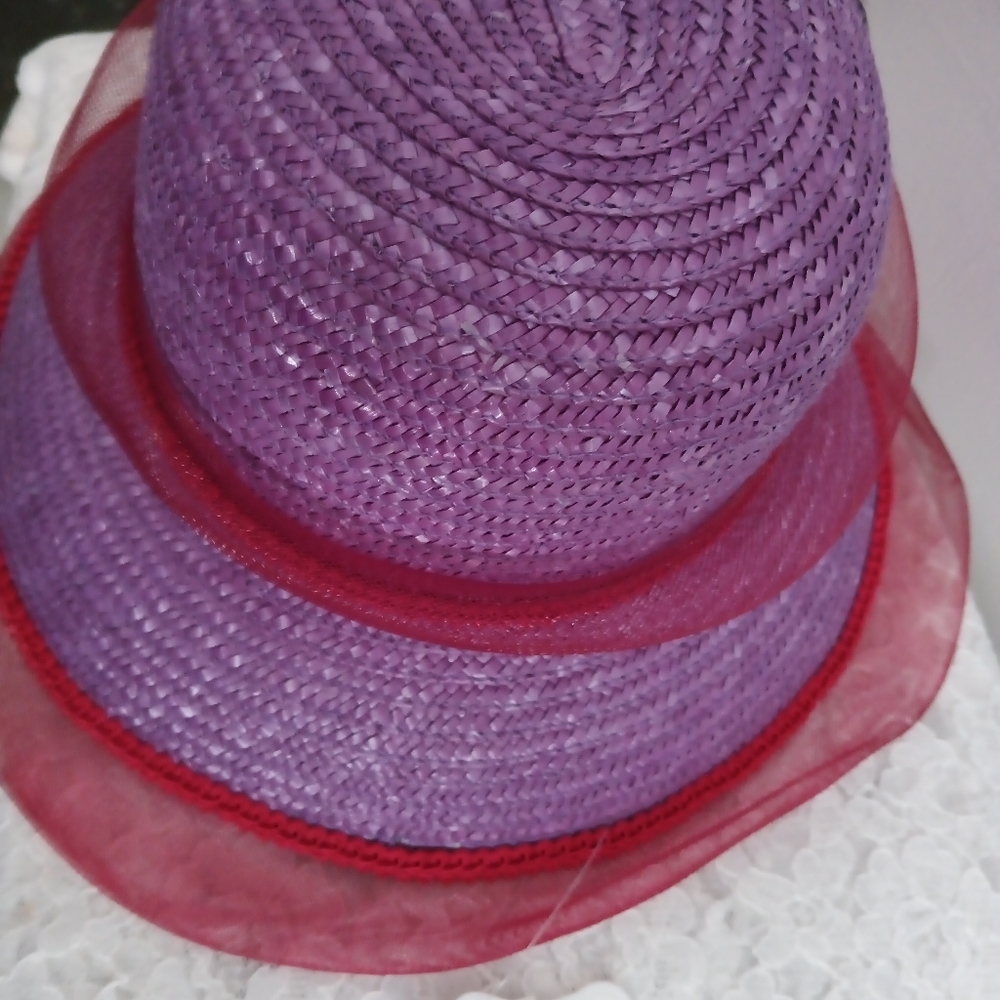 Hat - Picture 3 of 6